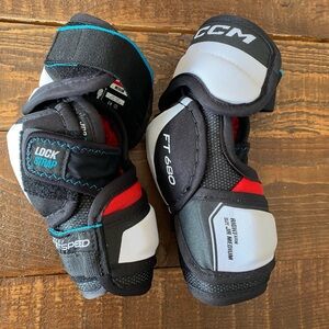 CCM JetSpeed FT680 Junior Elbow Pads - JR Medium NEW